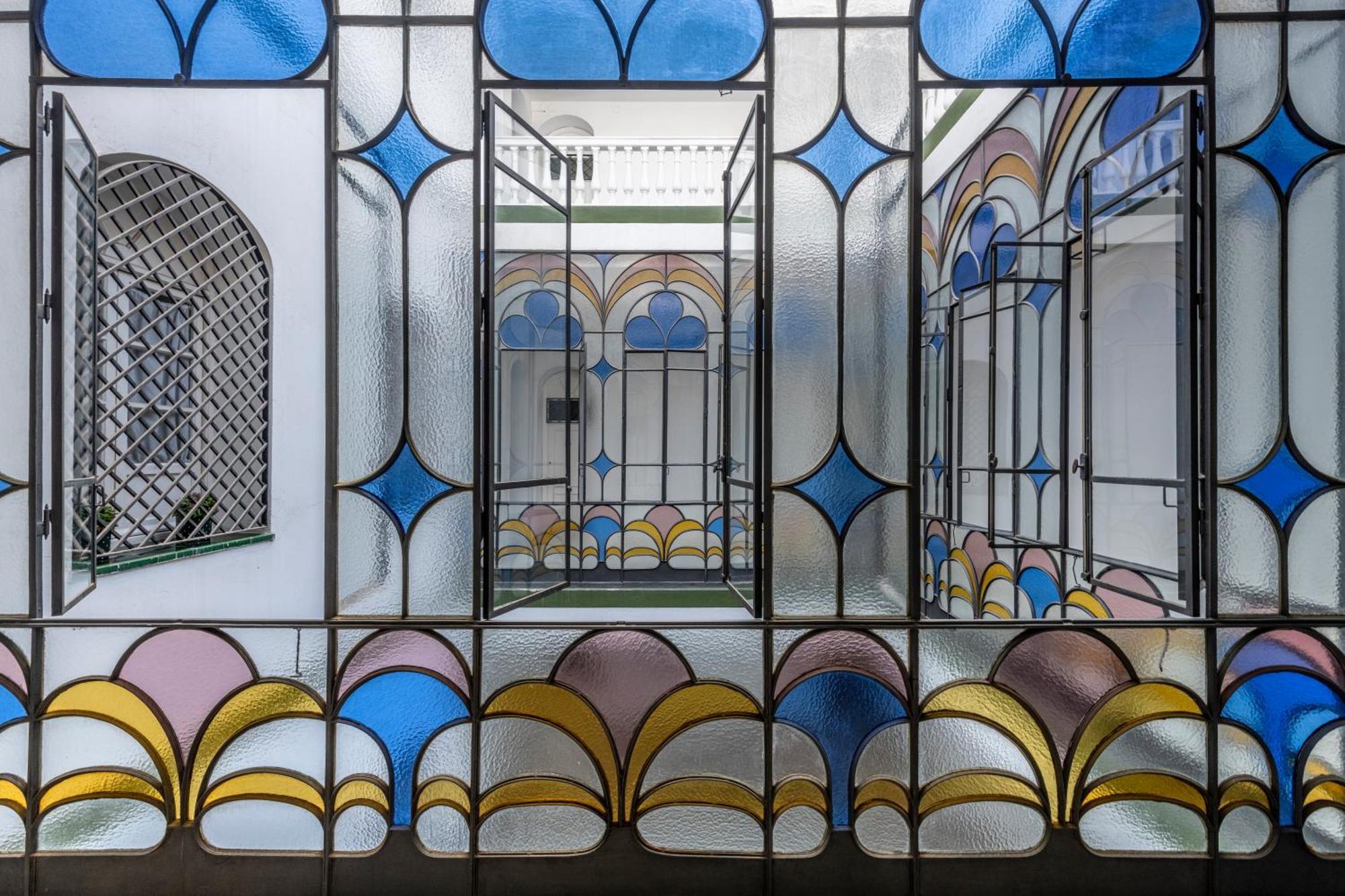 Pikis Center Sevilla Buitenkant foto